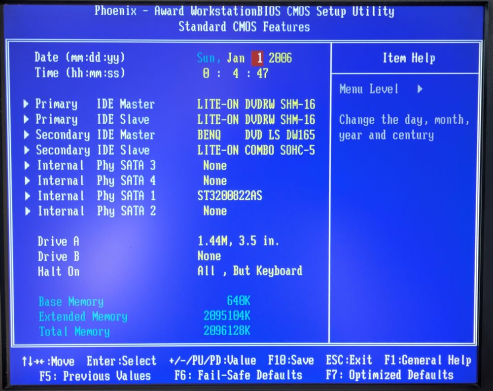 Phoenix BIOS setup screen. 