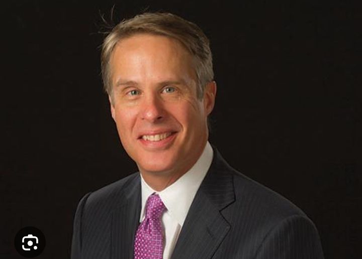 Terry Moran a great reporter that won't kiss that 🍊ass👏👏👏👏👏👏👏