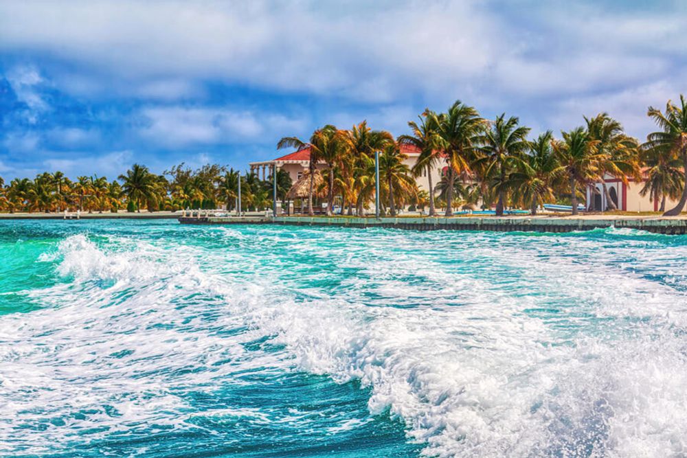 Belize islands by water by Tatiana Travelways