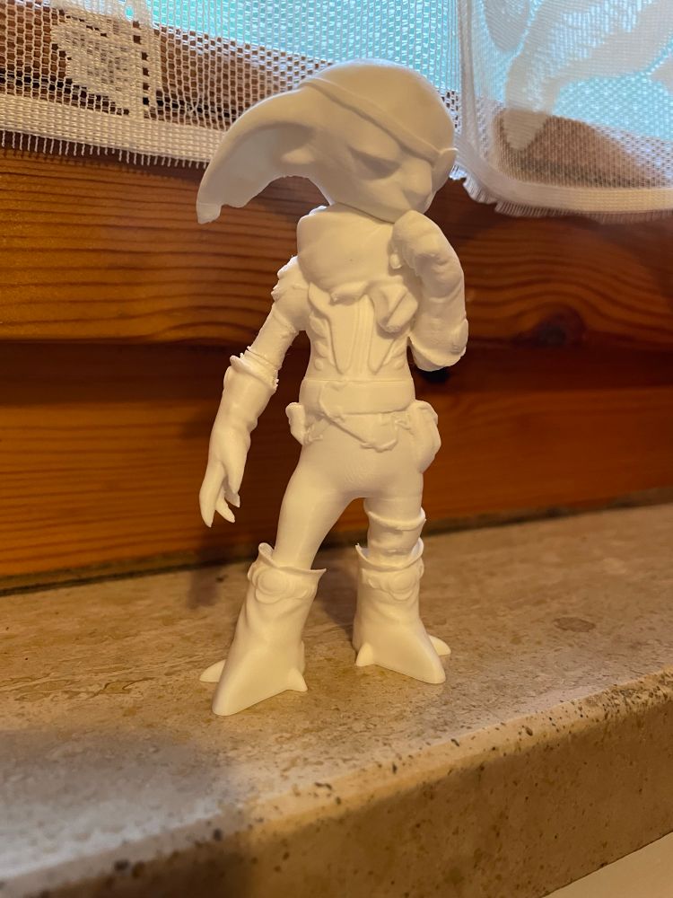 3d print of an asura from gw2