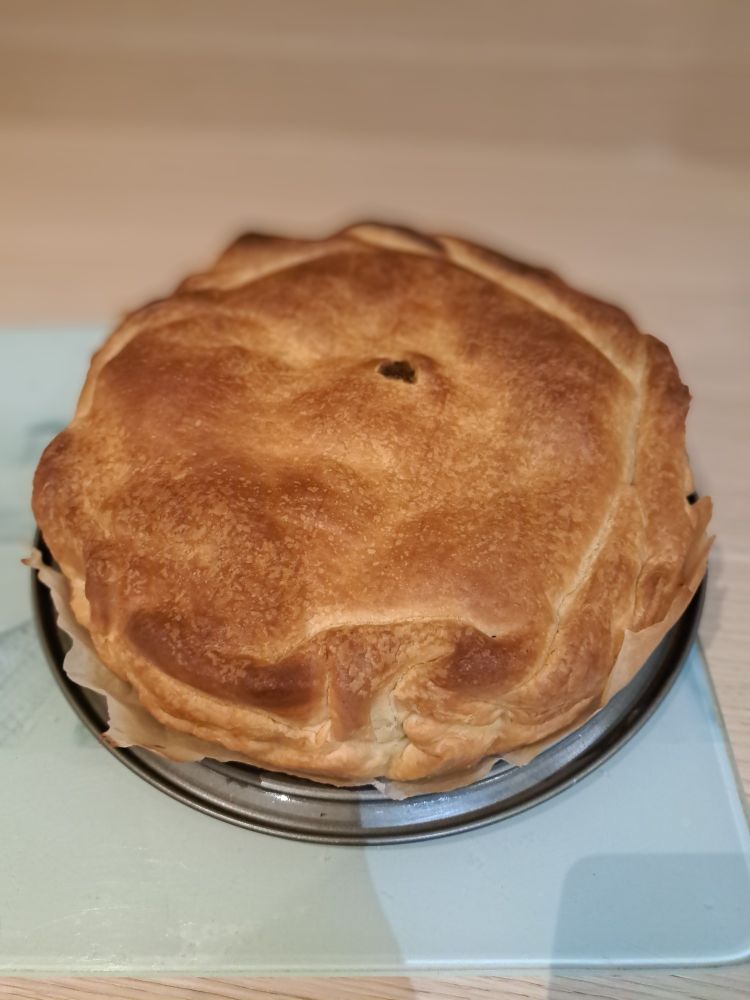 Et après cuisson
Oui, ya un trou pour pouvoir ajouter un peu de crème 