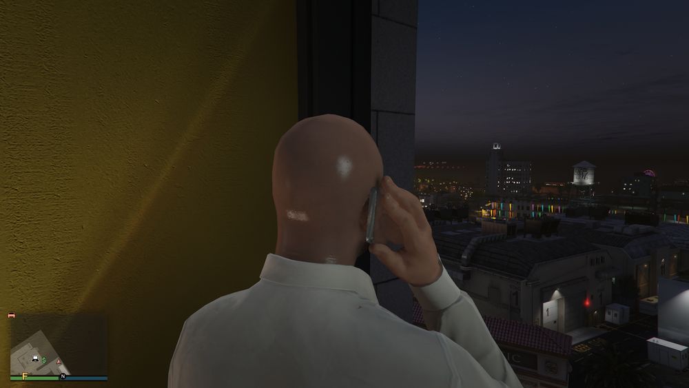 Screenshot of gta npc with very shiny skin 