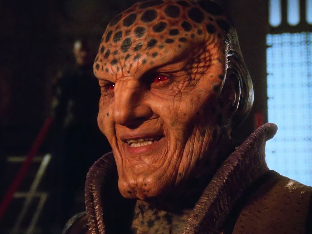 The late, great Andreas Katsulas as G'Kar, the Narn ambassador to Babylon 5. 