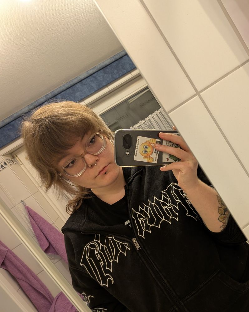 Spiegelselfie von mir in einem Badezimmer