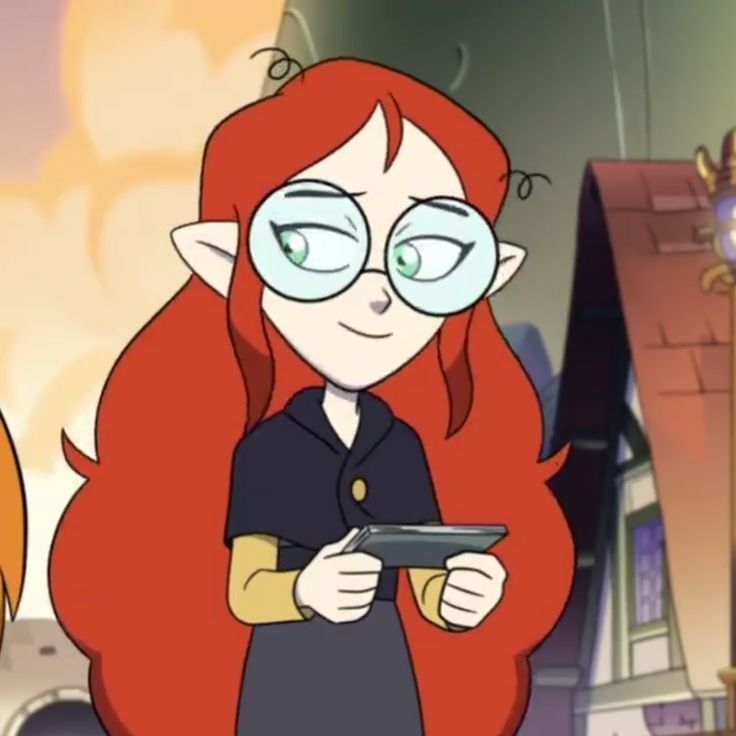Personagem Lilith de The owl house mais jovem, com óculos e cabelos
 cacheado, volumoso e ruivo.