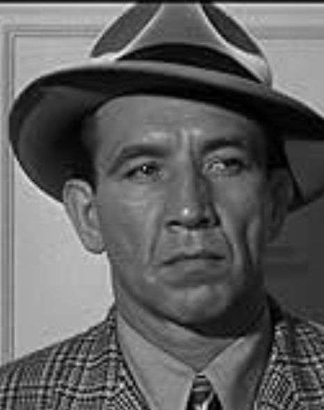 Actor Mike Mazurki as Moose Malloy in 'Murder, My Sweet' 