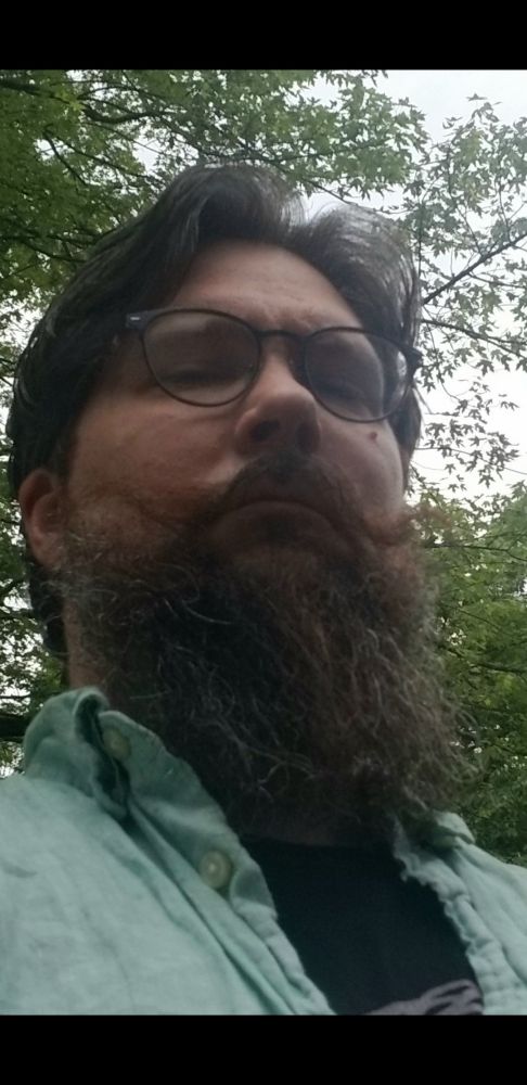 Generous beard with mcfudlickm 