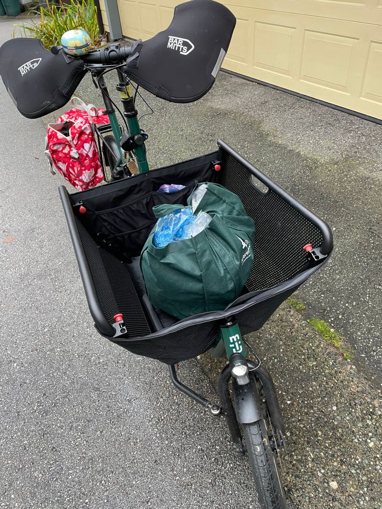 Muli cargo e-bike taking a trip down to the recycling depot. 