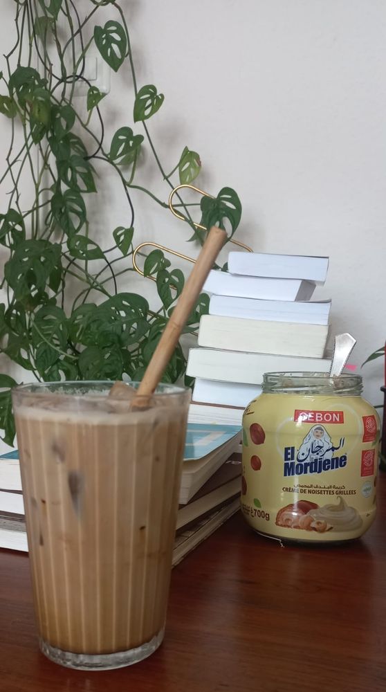 Un café froid à la pâte à tartiner El Mordjene