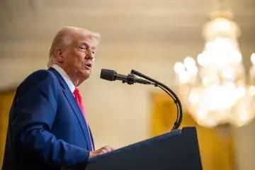 President Donald Trump warned that if federal judges overturn his tariffs—deemed unlawful by some experts—it could trigger a massive depression, a message