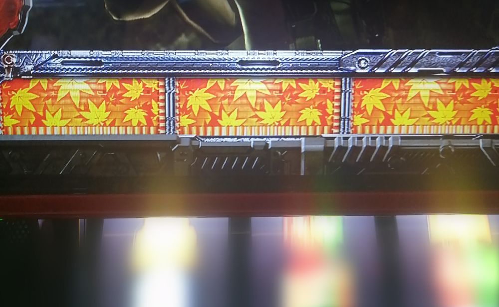 バイオの紅葉柄。すわっ！中チェ二発目!?と色めくもチャ目からの100G乗せでした。