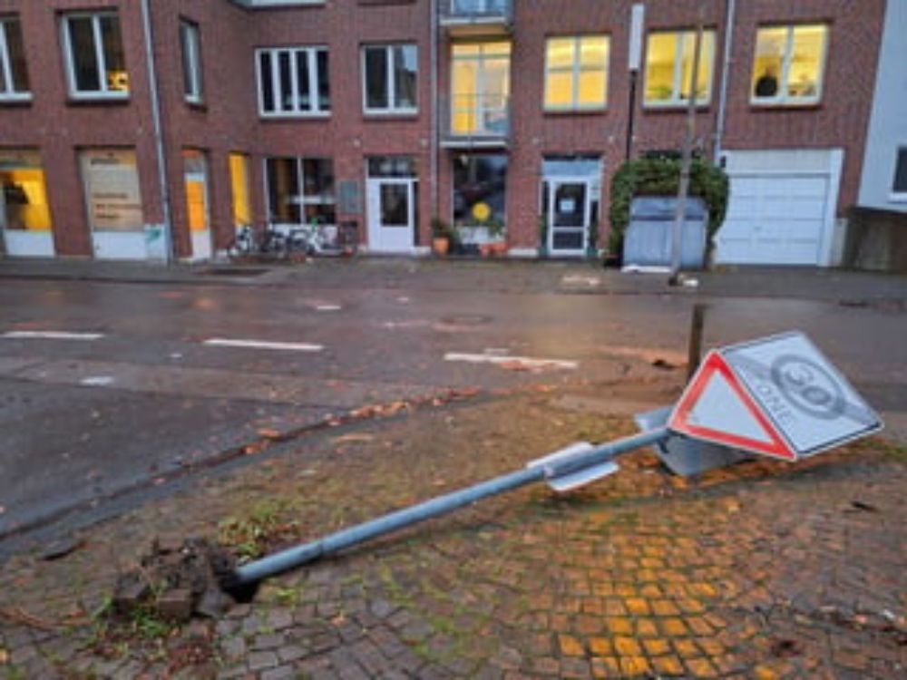 Wetterdienst prüft Verdacht auf Tornado in Köln