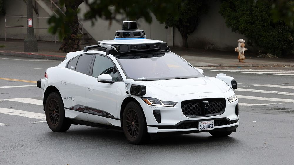 California residents enraged by driverless cars forced by regulators to make loud beeping noises