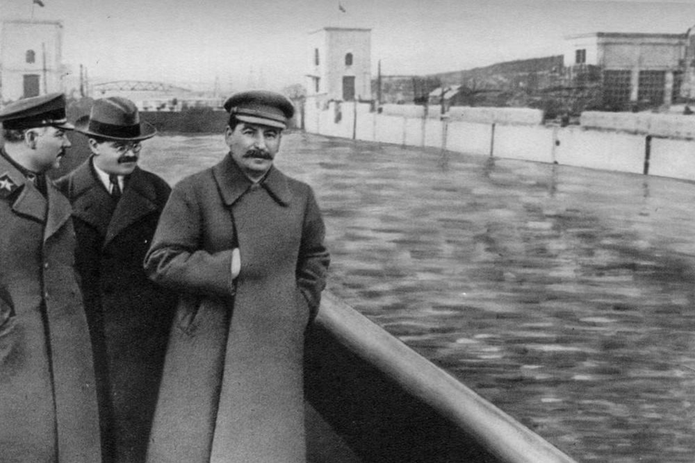 Stalin in same picture but now the Twins are gone