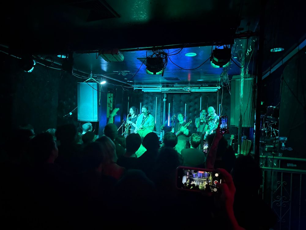 Old school windowless box venue and a great ass band I’m pretty sure went to julliard.