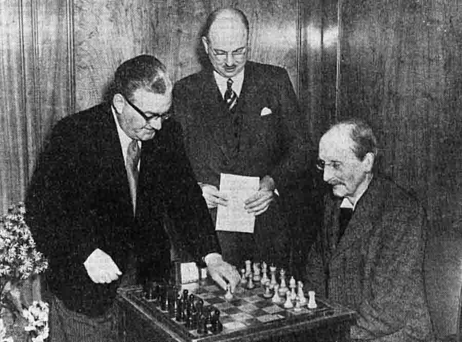 The Mayor of Cambridge, Stewart Todd Bull (1900-1970), makes the first move for Bertram Goulding Brown (1881-1965), watched by club president Horace Bernard Coulson (1907-1979) (photo Cambridge Daily News, 7 April 1954) The occasion was a telephone match between the Cambridge City and Oxford City clubs, won by Cambridge 5-3.