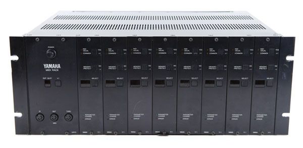 Photo of a Yamaha TX816 synthesizer