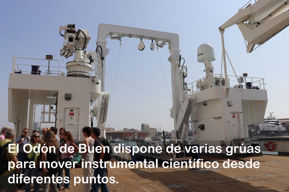 El Odón de Buen dispone de varias grúas para mover instrumental científico desde diferentes puntos.