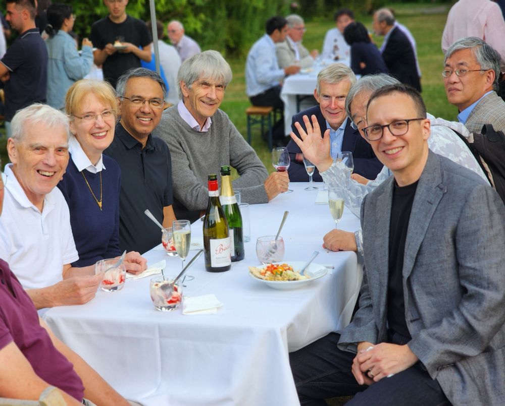At Darwin College:
Richard Henderson
Jacqueline Milne
Sriram Subramanian
Nigel Unwin
David Barford
Da-neng Wang
John Rubinstein