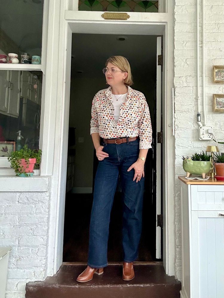 Outfit details: 
Shirt: Season (créé avec amour)
Tee: J. Crew
Jeans: Banana Republic
Shoes: Sperry