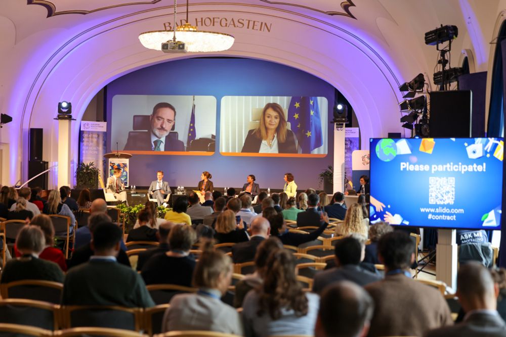 Pictures of an event at the European Health Forum Gastein, moderated by Ricardo Baptista Leite, CEO of HealthAI - The Global Agency for Responsible AI in Health 