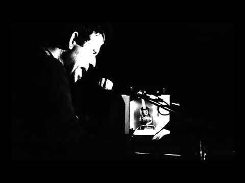 Broken Bicycles - LIVE Tom Waits Sanremo 1986 (High Quality Audio)