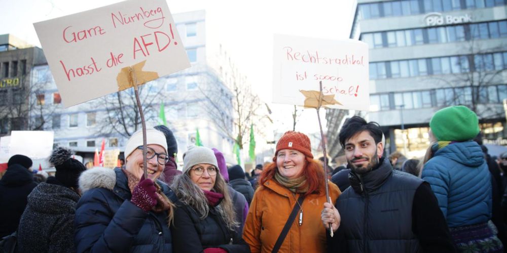 Tausende mehr als erwartet: "In Nürnberg noch nie so eine große Demo gegen Nazis gesehen“