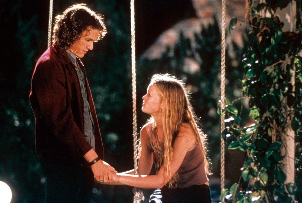 Heath Ledger and Julia Stiles in 10 THINGS I HATE ABOUT YOU [1999]