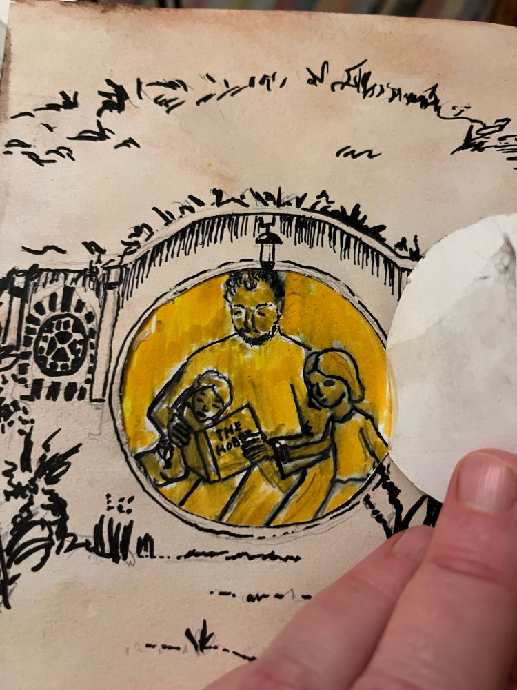 Dörren går att öppna. I den sitter jag och läser Bilbo för mina tvillingar 