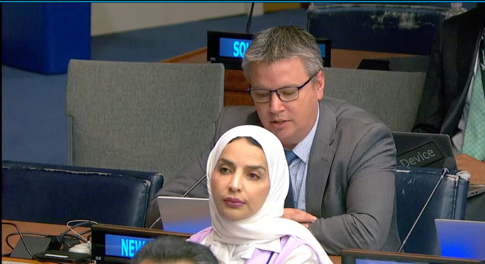 Image of leather chairs at UN headquarters coming apart thanks to lack of funds to fix them.