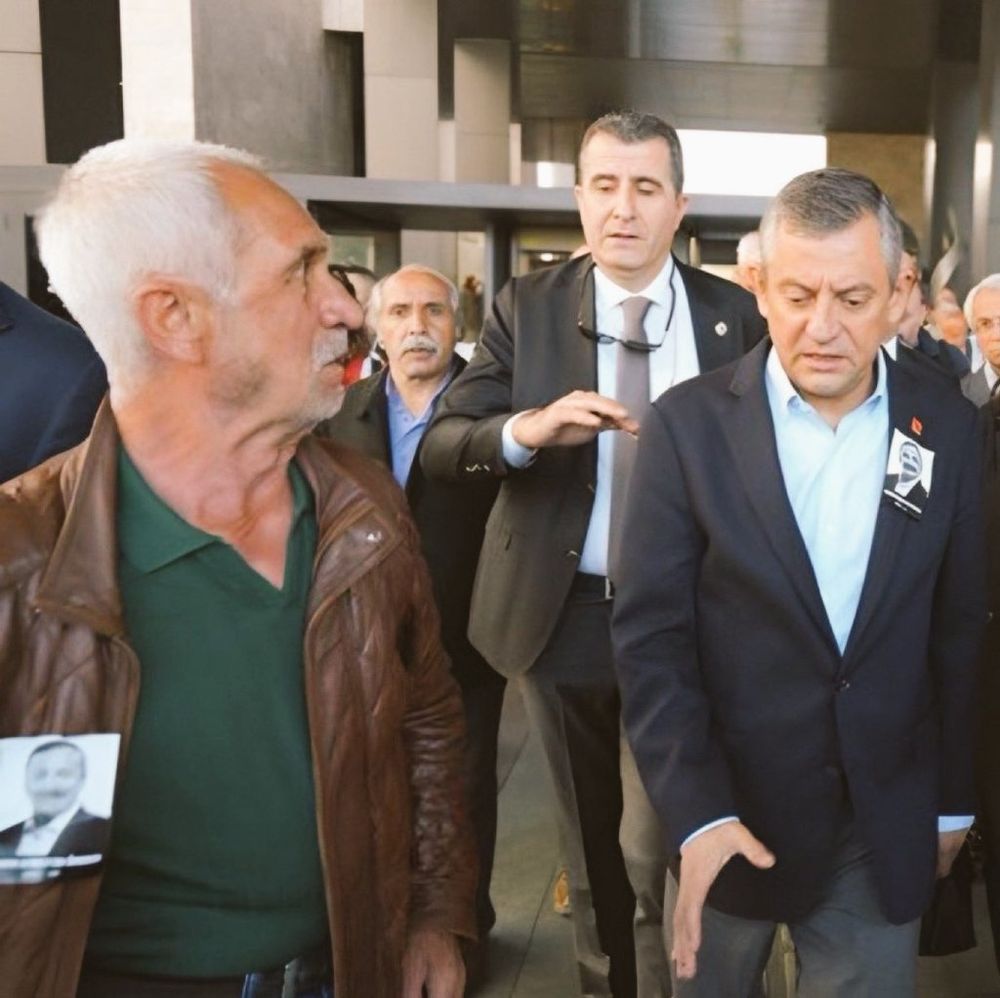 Özgür Özel 