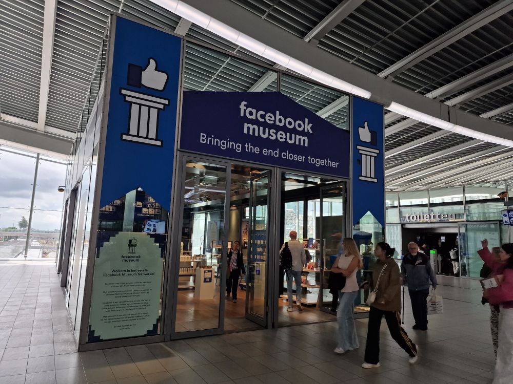 Facebook Museum at Track 20 of Utrecht CS