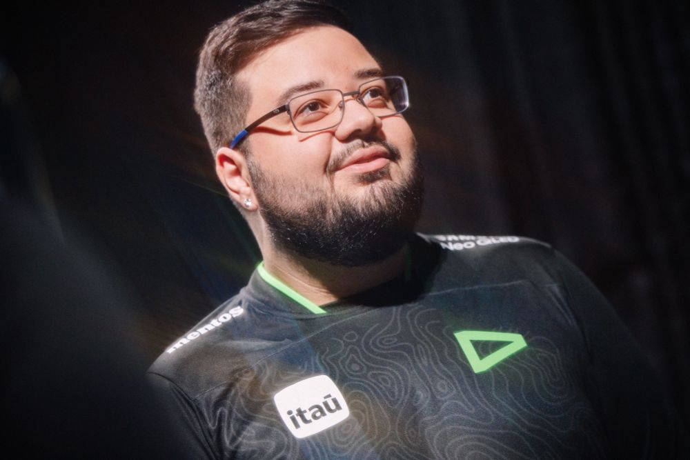 FURIA encaminha contratação de peu, ex-treinador da LOUD | VSpace