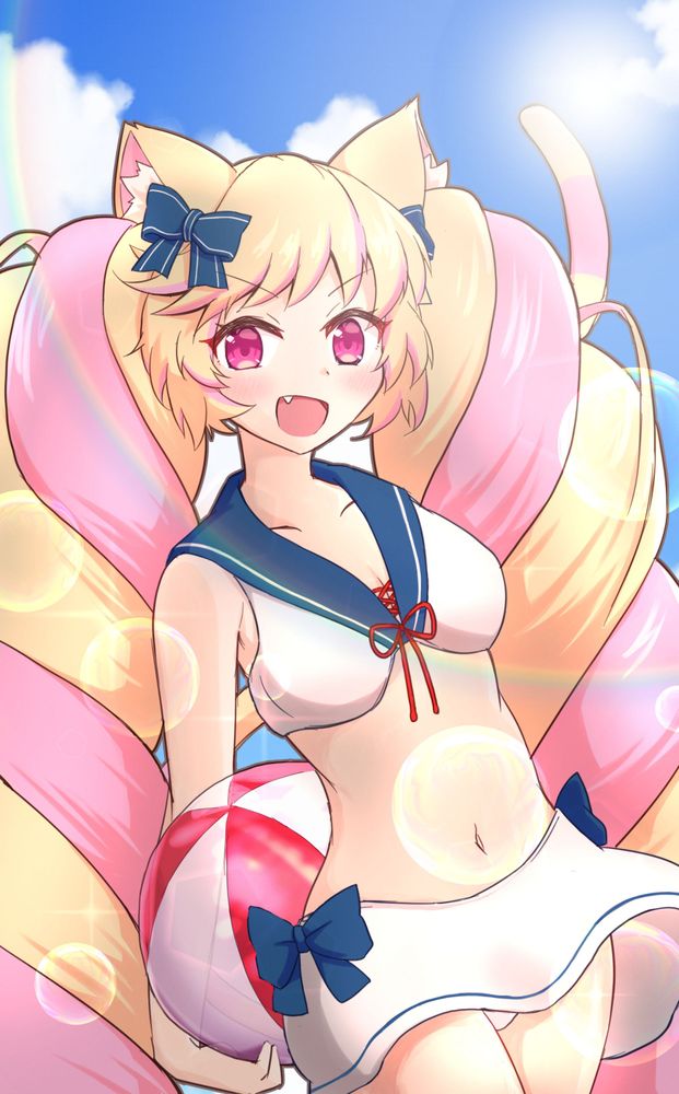 水着とビーチボールとマシマヒメコ