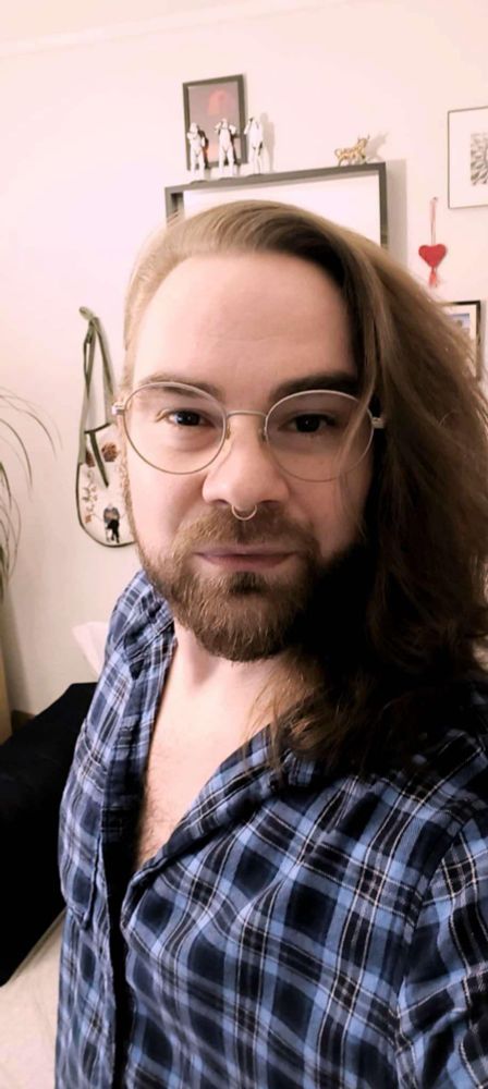 Selfie just because my hair looked so damn good. 