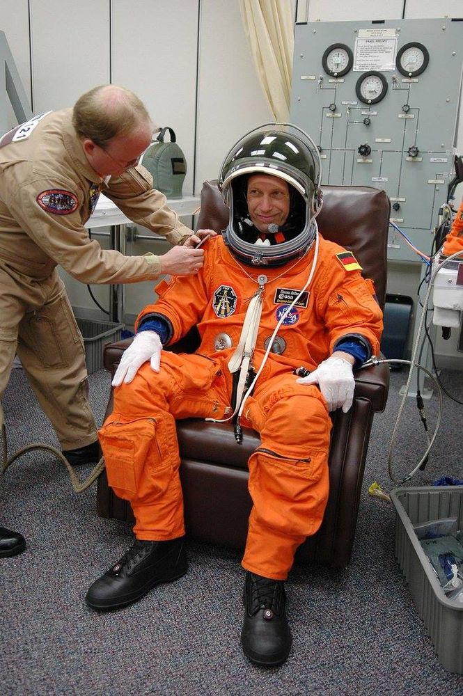 Thomas Reiter during suit-up for STS-121 launch