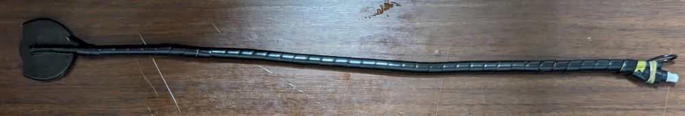 コイルチューブを巻いた人工内耳のケーブル