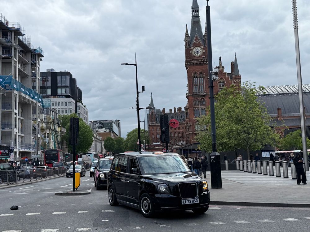 London streets around King's Cross Station 