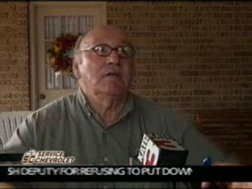 Old cajun man explains the scene of a crime