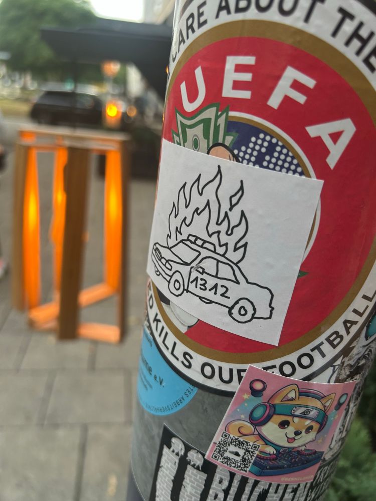 Anti cop sticker 