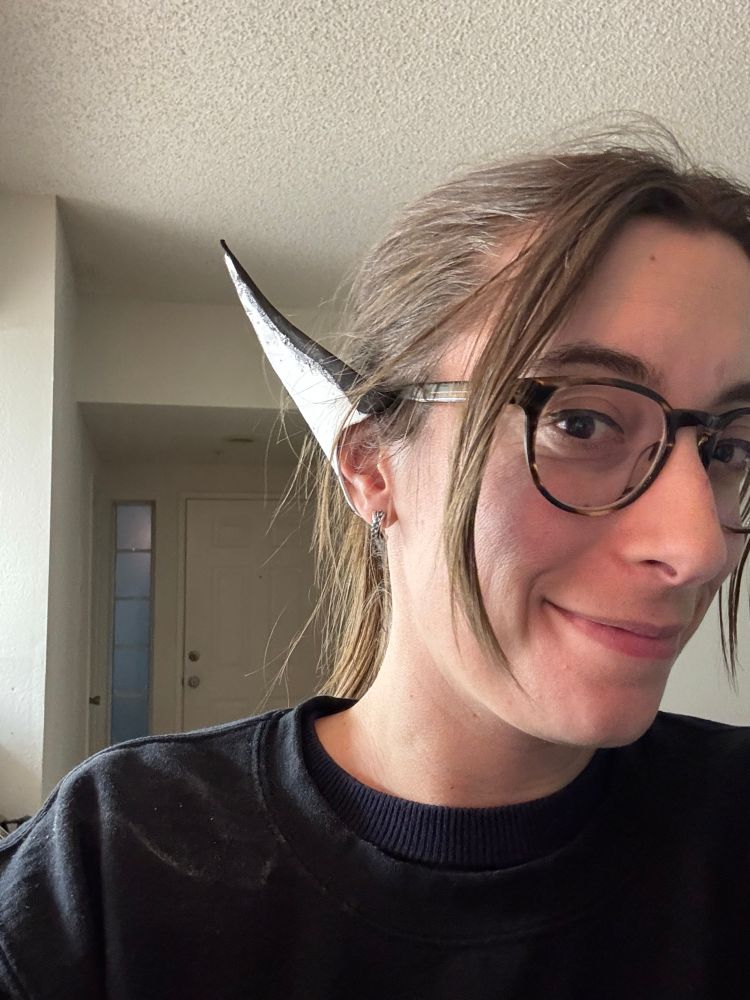 Madi shows off right foam ear for Lae’zel