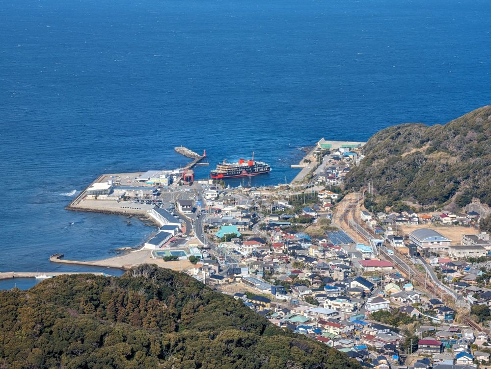 東京湾フェリー しらはま丸
金谷港