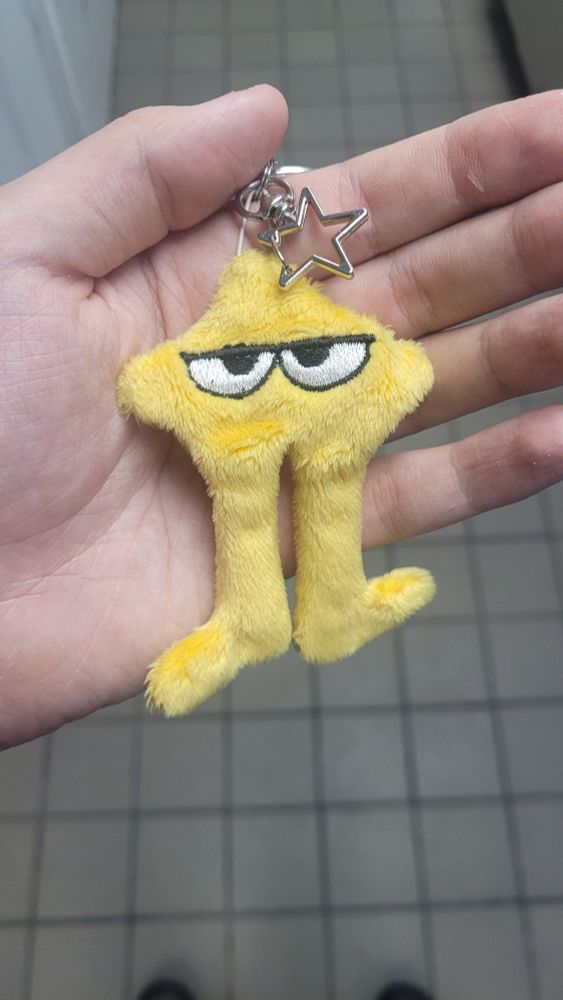 A plush keychain of the original       Starwalker from DELTARUNE