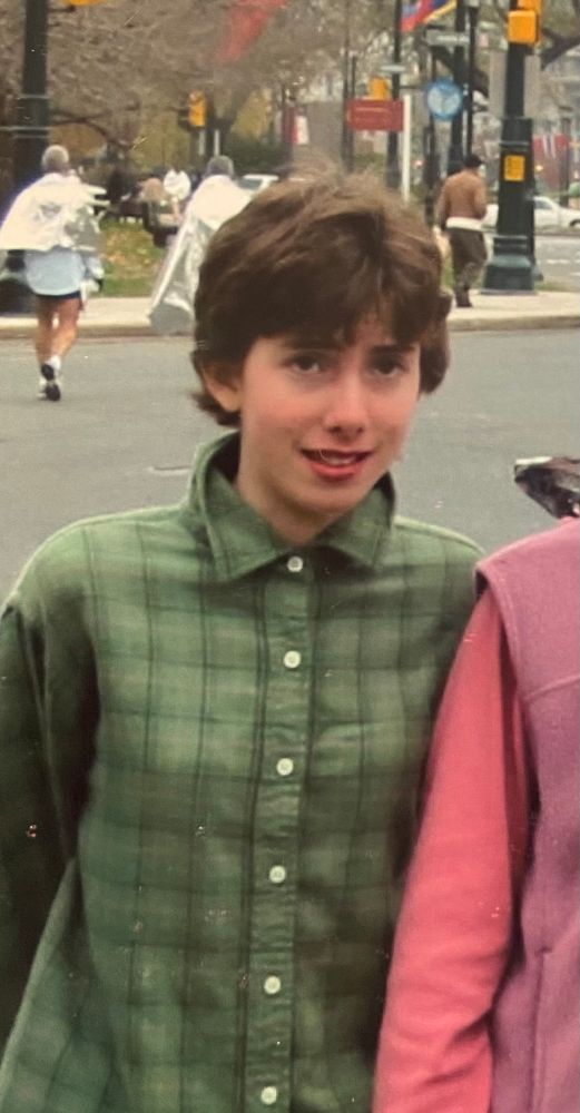 The world’s most obvious egg. Just looks like an insecure, spindly boy with chapstick and tits. I thought I looked like a girl, albeit a really ugly one.