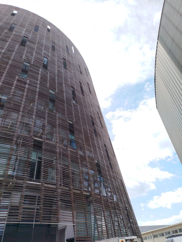 Photograph of the PRBB building in Barcelona, where the MELIS-UPF research department is located.