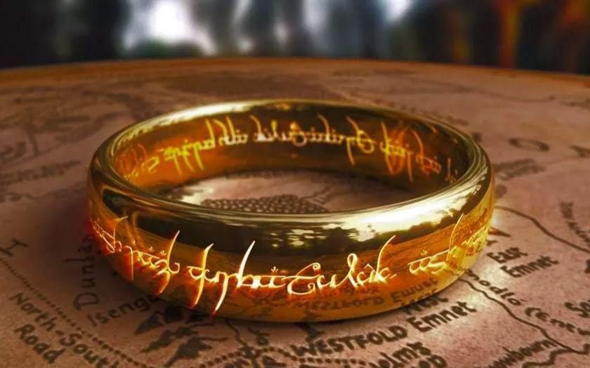 Anneau unique très rare