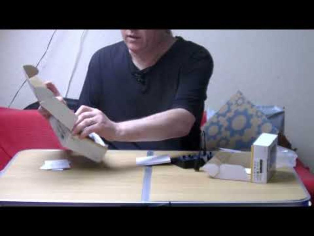 Unboxing the Behringer PRO VS MINI and the Behringer JT-4000M MICRO