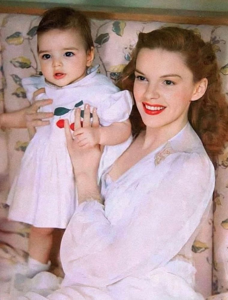 Judy Garland with daughter Liza
