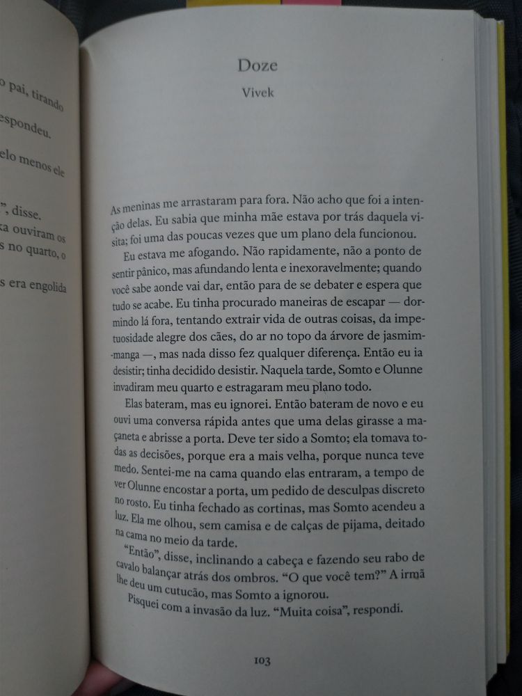 página do livro "a morte de vivek oji" de akwaeke emezi