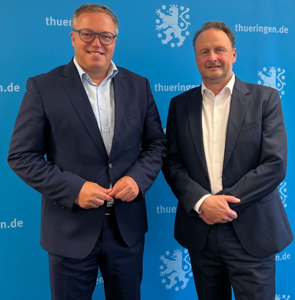 Photo of University President Prof Dr Andreas Marx and Thuringia's Minister President Dr Mario Voigt